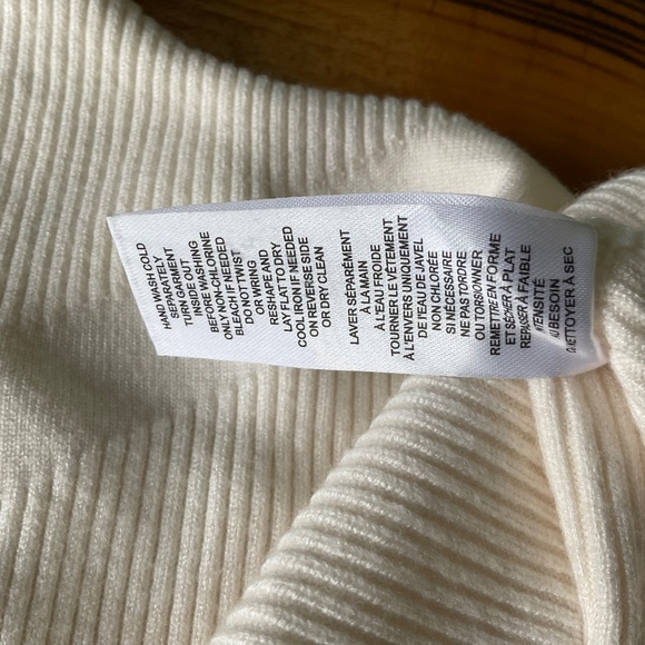 TRUTH Cropped Crew Neck Sweater Women’s Small Pullover Ribbed Boxy Cream - Picture 7 of 11